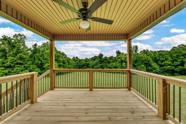 965 Palmyra Rd, Clarksville, TN 37040