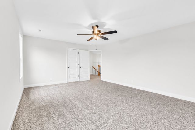 965 Palmyra Rd, Clarksville, TN 37040