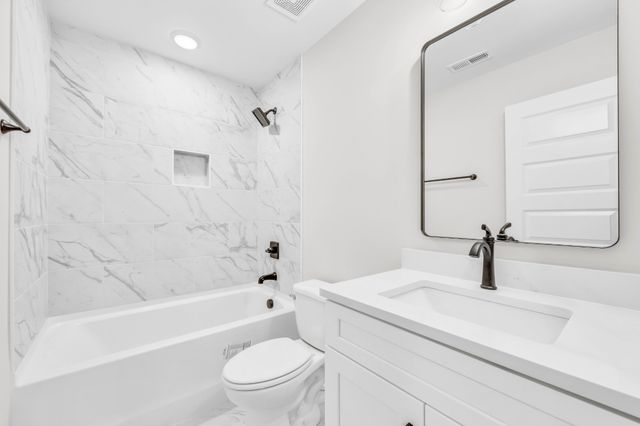 965 Palmyra Rd, Clarksville, TN 37040