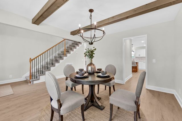 965 Palmyra Rd, Clarksville, TN 37040