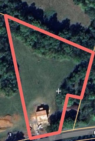 965 Palmyra Rd, Clarksville, TN 37040