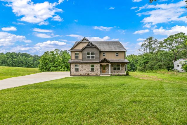 965 Palmyra Rd, Clarksville, TN 37040