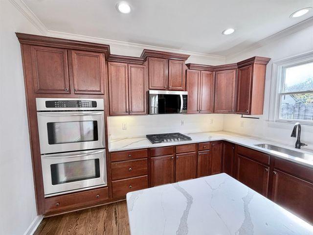 1886 WYCLIFFE BLVD, Collierville, TN 38017
