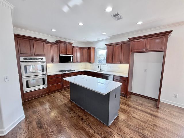1886 WYCLIFFE BLVD, Collierville, TN 38017