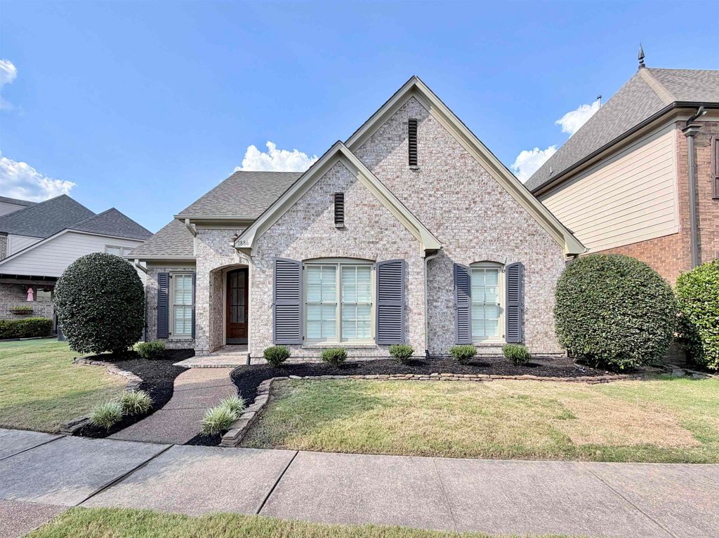 1886 WYCLIFFE BLVD, Collierville, TN 38017