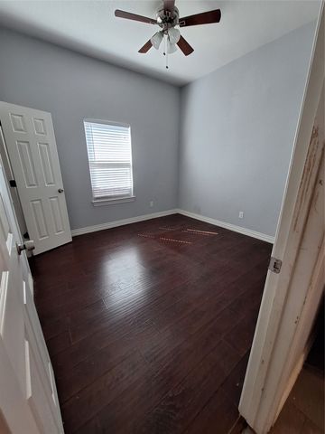 4107 Canada Drive, Dallas, TX 75212
