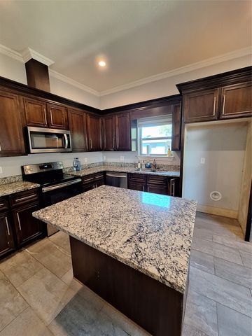 4107 Canada Drive, Dallas, TX 75212