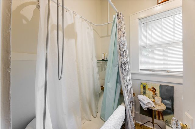 216 E Spring Street 1, 2, and 3, Fayetteville, AR 72701