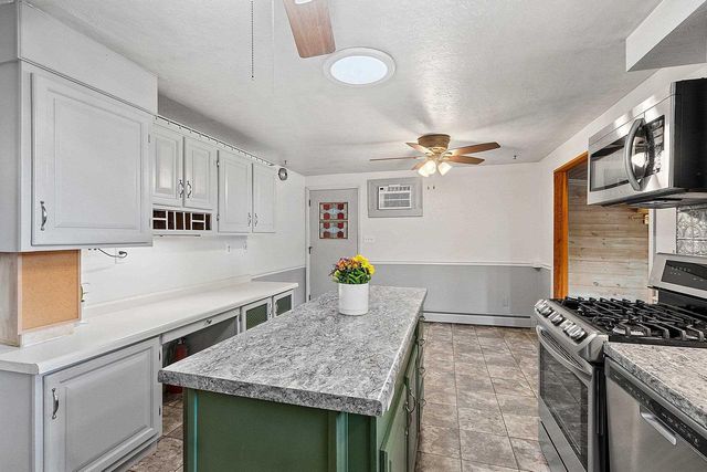 1675 KENNEDY DRIVE, Green Bay, WI 54304