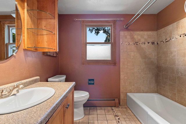 1675 KENNEDY DRIVE, Green Bay, WI 54304