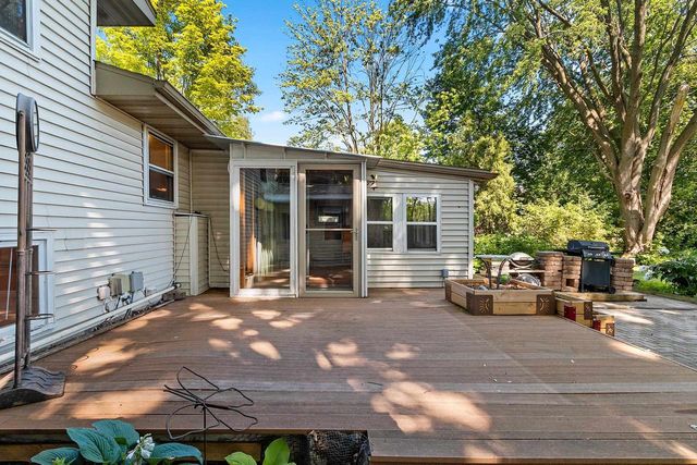 1675 KENNEDY DRIVE, Green Bay, WI 54304