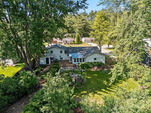 1675 KENNEDY DRIVE, Green Bay, WI 54304