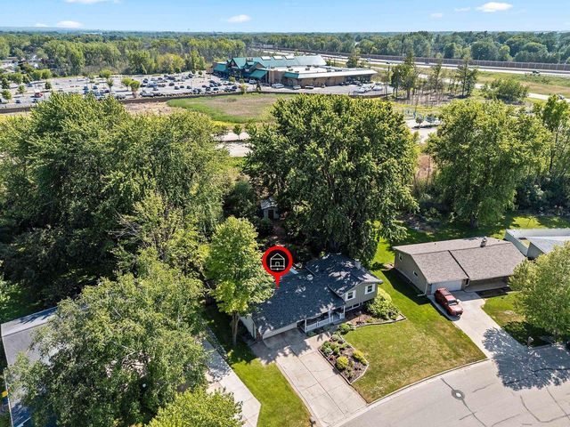 1675 KENNEDY DRIVE, Green Bay, WI 54304