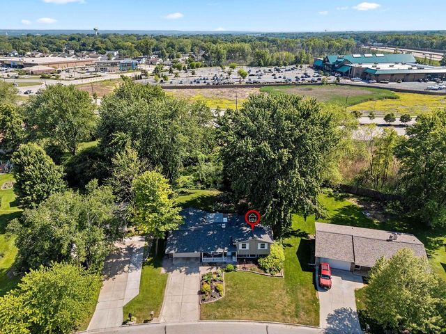1675 KENNEDY DRIVE, Green Bay, WI 54304