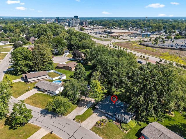 1675 KENNEDY DRIVE, Green Bay, WI 54304