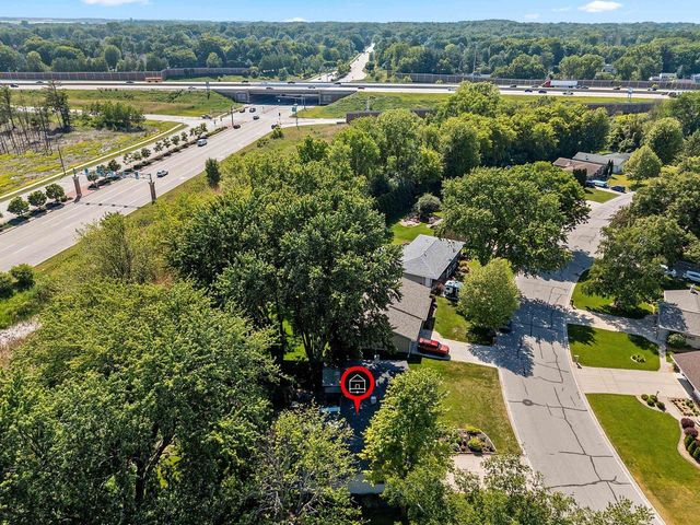 1675 KENNEDY DRIVE, Green Bay, WI 54304