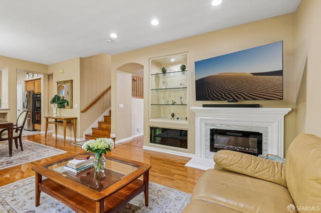 356 View Point Court, Pacifica, CA 94044