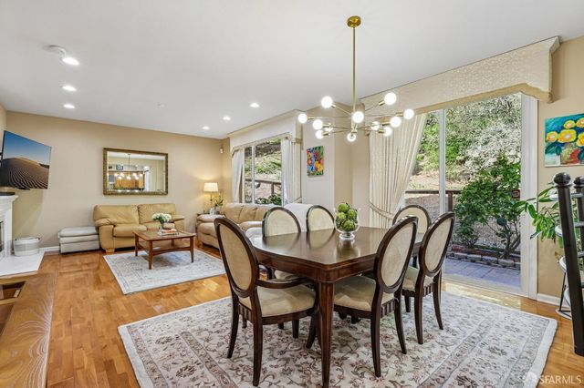 356 View Point Court, Pacifica, CA 94044