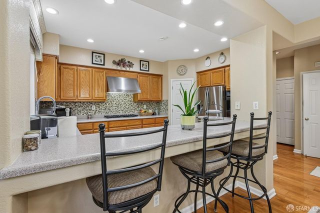 356 View Point Court, Pacifica, CA 94044