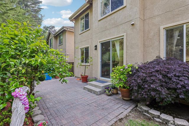 356 View Point Court, Pacifica, CA 94044