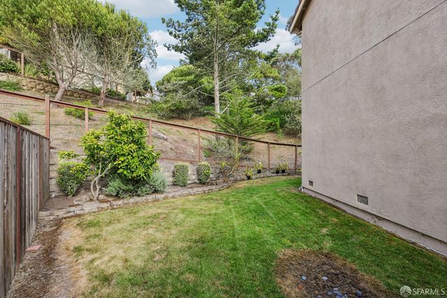 356 View Point Court, Pacifica, CA 94044