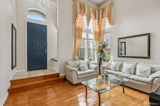 356 View Point Court, Pacifica, CA 94044