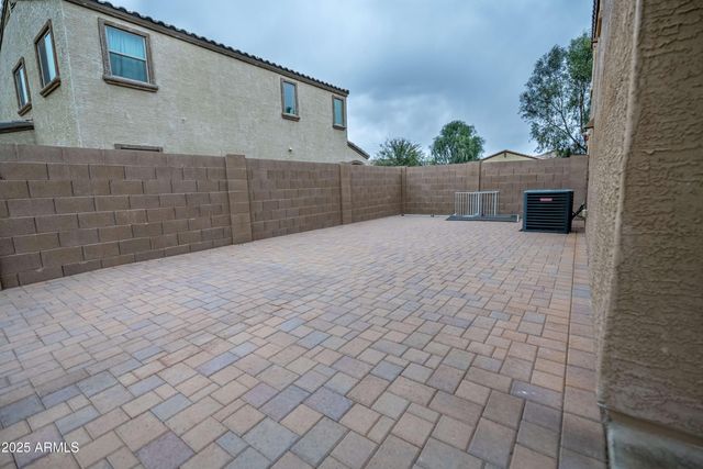25437 W MAHONEY Avenue, Buckeye, AZ 85326