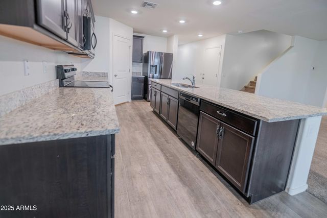 25437 W MAHONEY Avenue, Buckeye, AZ 85326