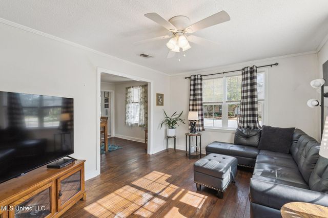 1500 Miller Street, Biloxi, MS 39530