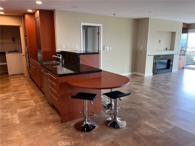 101 SCHOLZ PLAZA PH18, Newport Beach, CA 92663