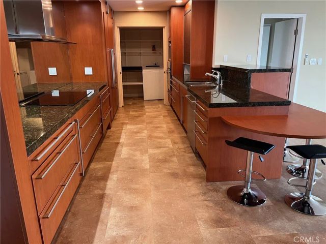 101 SCHOLZ PLAZA PH18, Newport Beach, CA 92663