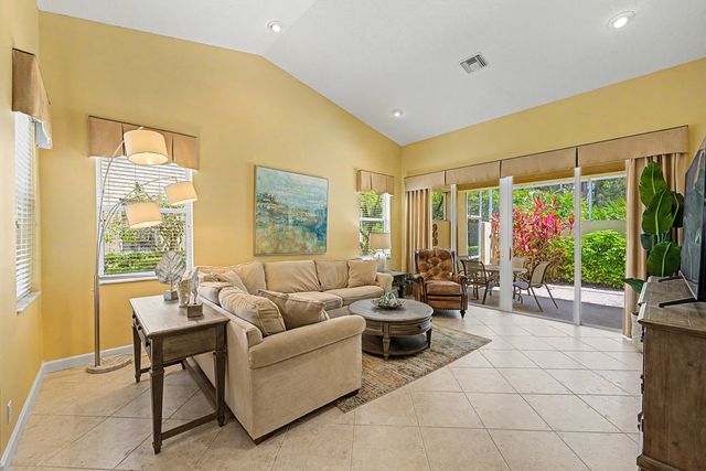 7078 Torrey Pines Circle, Port St. Lucie, Port St Lucie, FL 34986