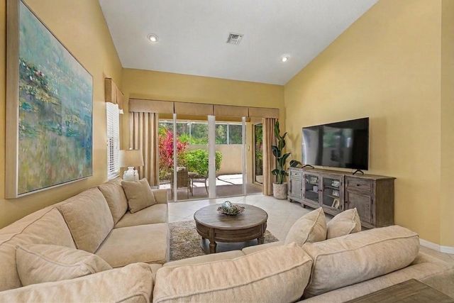 7078 Torrey Pines Circle, Port St. Lucie, Port St Lucie, FL 34986