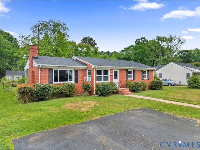 408 Wesley St, Ashland, VA 23005