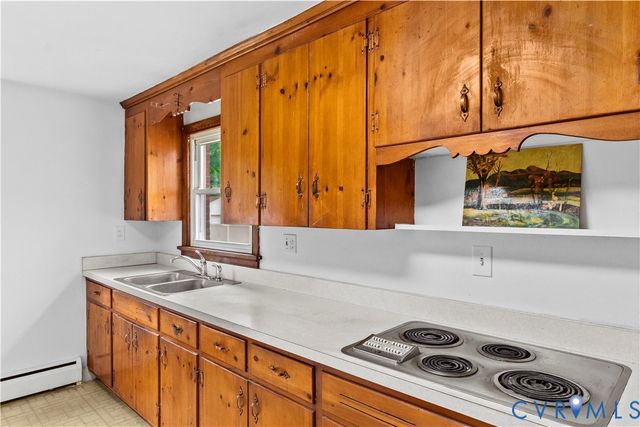 408 Wesley St, Ashland, VA 23005