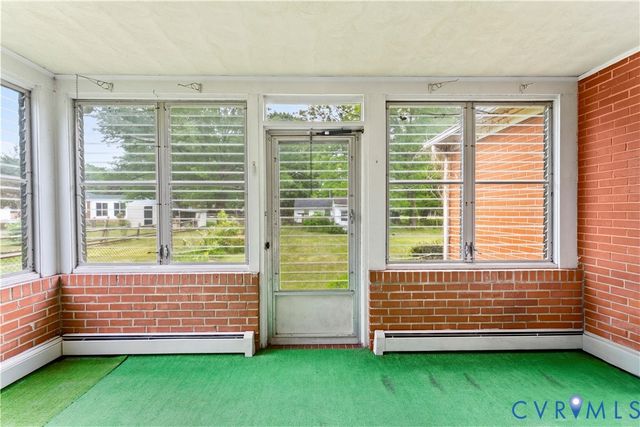 408 Wesley St, Ashland, VA 23005