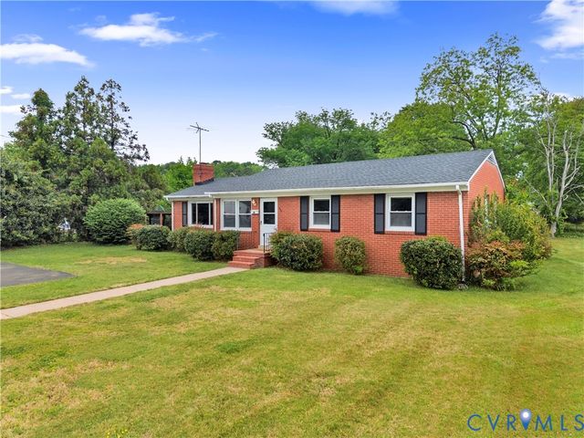408 Wesley St, Ashland, VA 23005