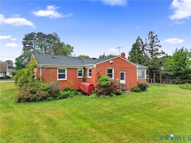 408 Wesley St, Ashland, VA 23005