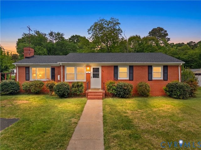 408 Wesley St, Ashland, VA 23005