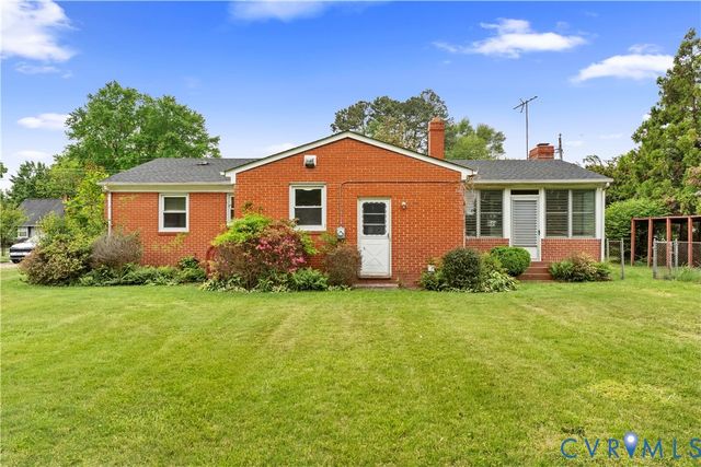 408 Wesley St, Ashland, VA 23005
