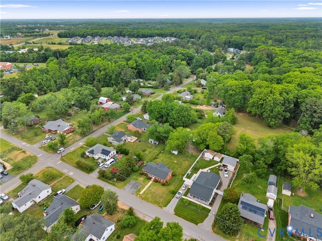 408 Wesley St, Ashland, VA 23005