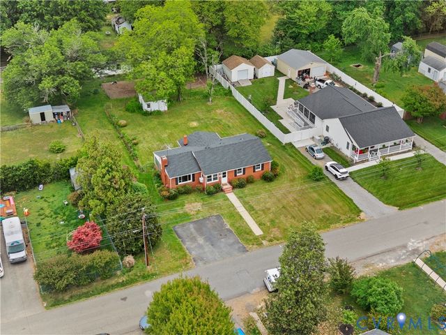 408 Wesley St, Ashland, VA 23005