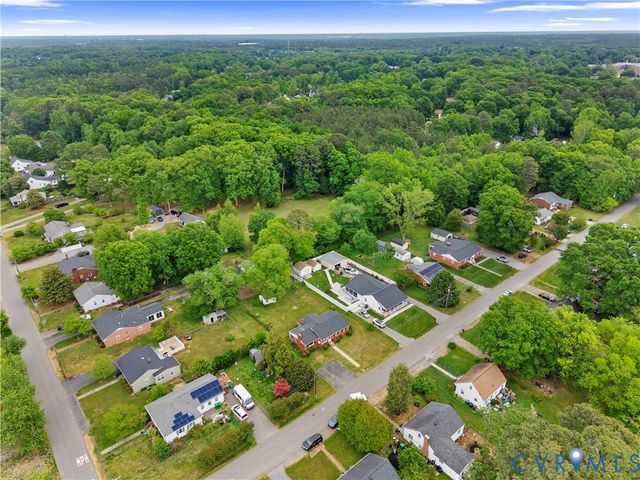 408 Wesley St, Ashland, VA 23005