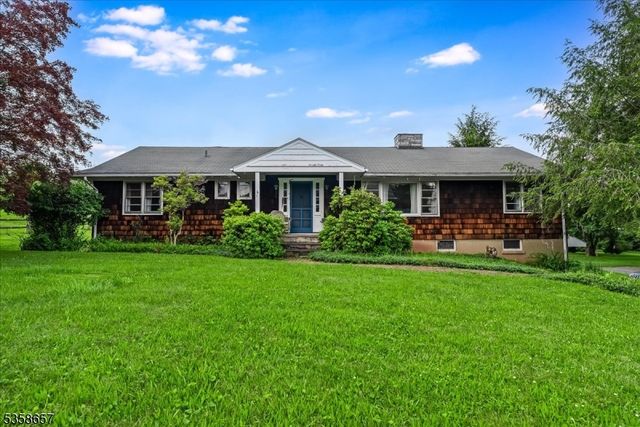 18 Pottersville Rd, Peapack Gladstone Boro, NJ 07934