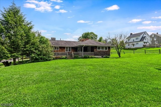 18 Pottersville Rd, Peapack Gladstone Boro, NJ 07934