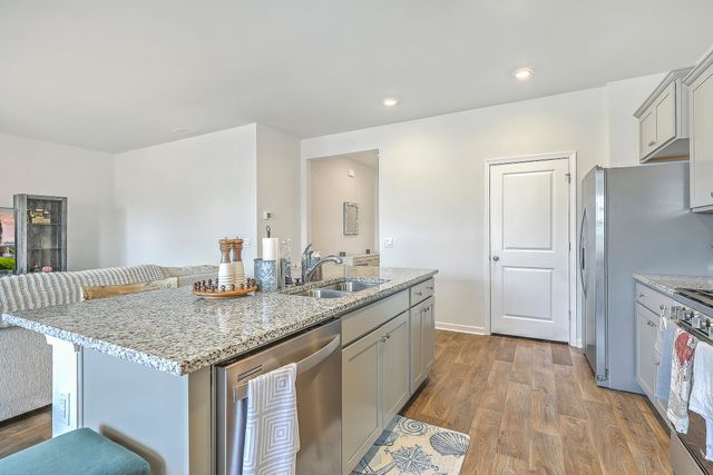 124 Lagoona Drive, Summerville, SC 29483