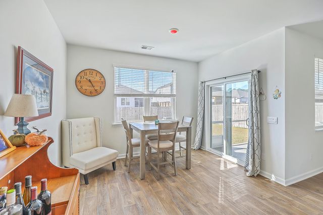 124 Lagoona Drive, Summerville, SC 29483