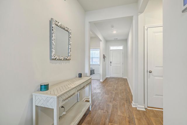 124 Lagoona Drive, Summerville, SC 29483