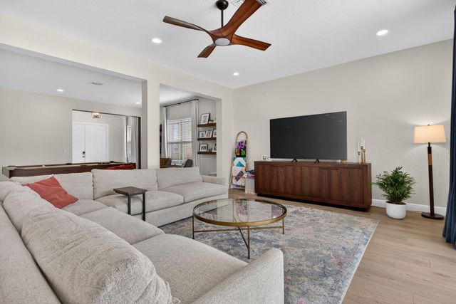 9726 Blue Isle Bay, Parkland, FL 33076