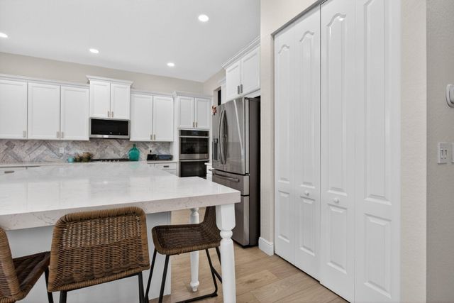 9726 Blue Isle Bay, Parkland, FL 33076